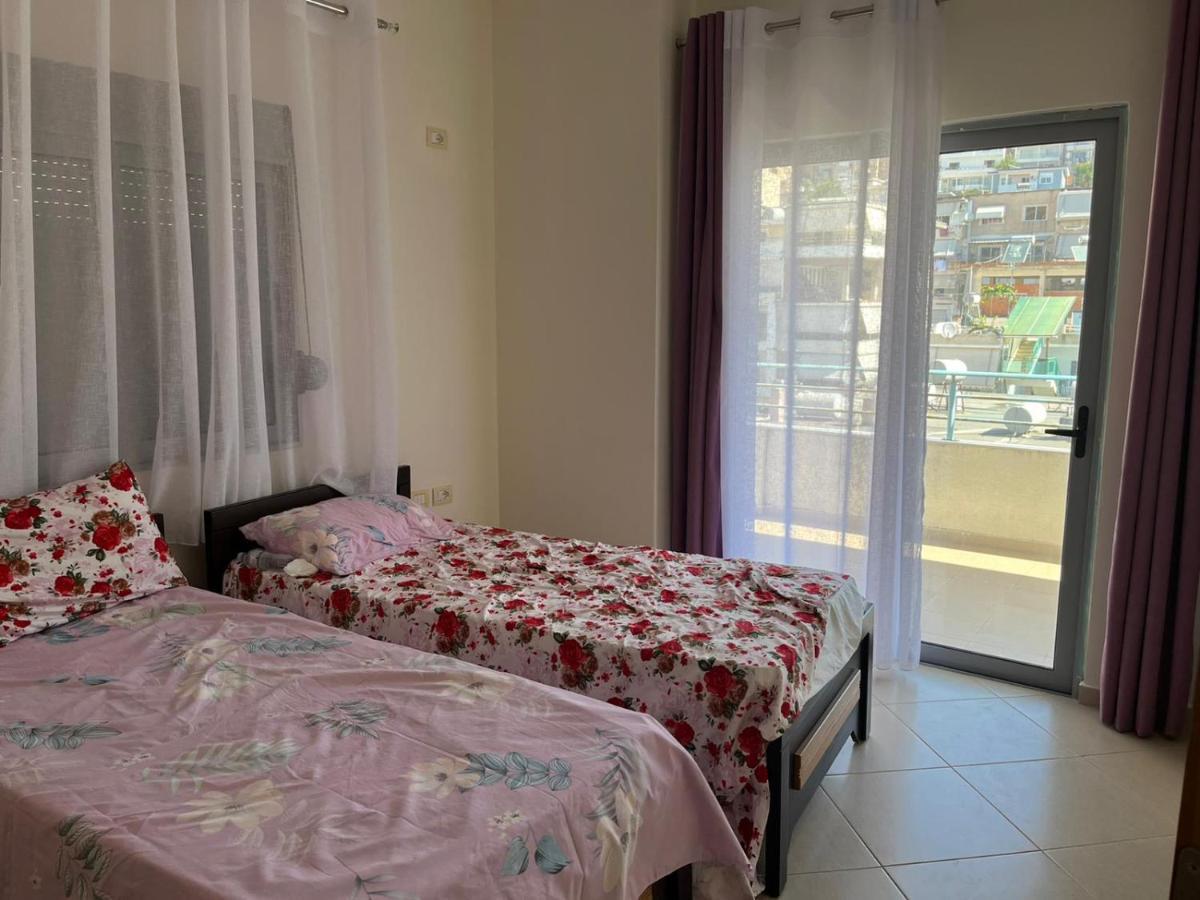 Saranda City Center & Beach Apartament 2 Bed Room Exterior photo